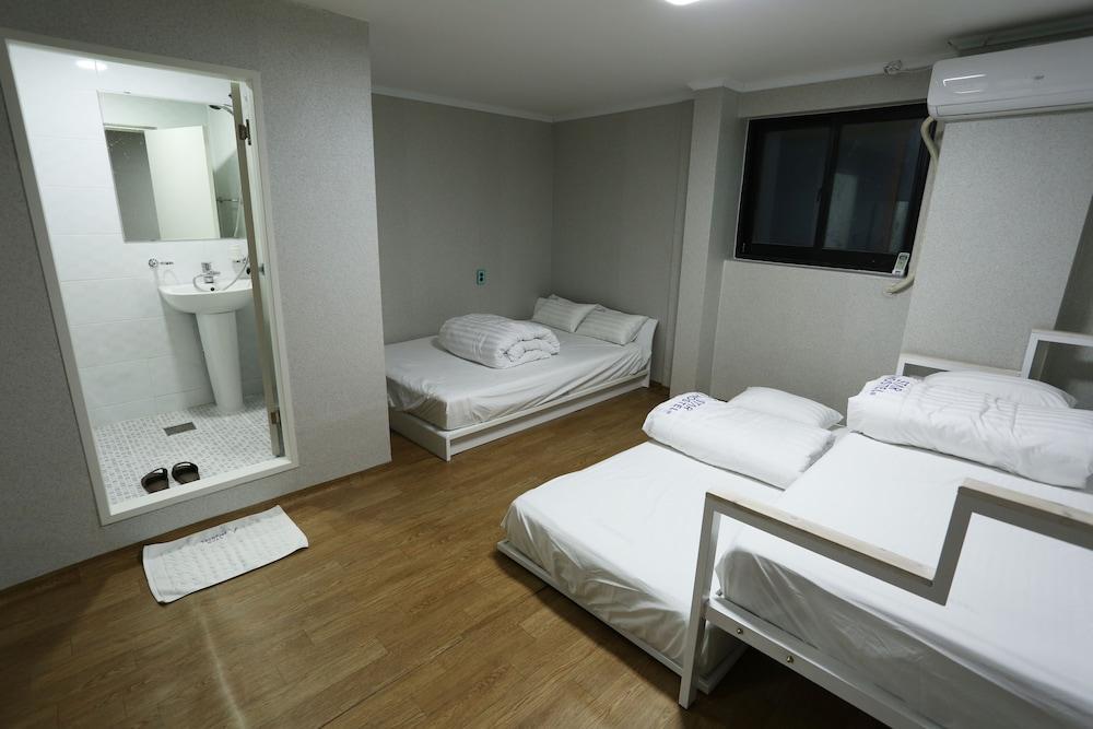 Star Hostel Myeongdong Ing Seul Esterno foto
