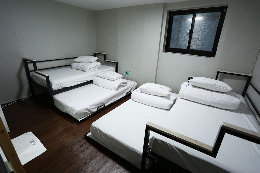 Star Hostel Myeongdong Ing Seul Esterno foto