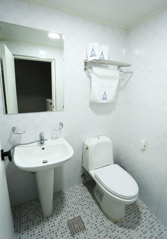 Star Hostel Myeongdong Ing Seul Esterno foto